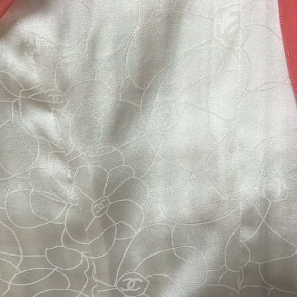 CHANEL 2004 TWEED AND SILK JACKET - Picture 11 of 11